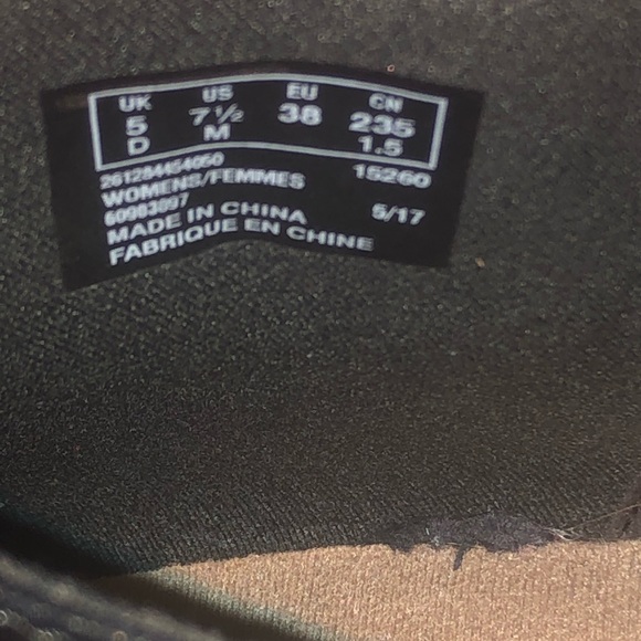 Clark’s booties - Picture 8 of 8